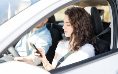 5 Worst Driving Habits Parents Pass To Teens